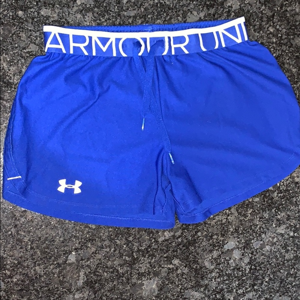 Under armour athletic shorts!!💙